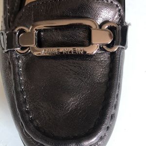 ANNE KLEIN iflex Cushion Comfort Wedge Loafers with Leather Uppers, Blac…